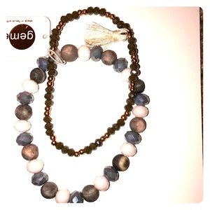 🌼🌸 NWT beaded bracelet set